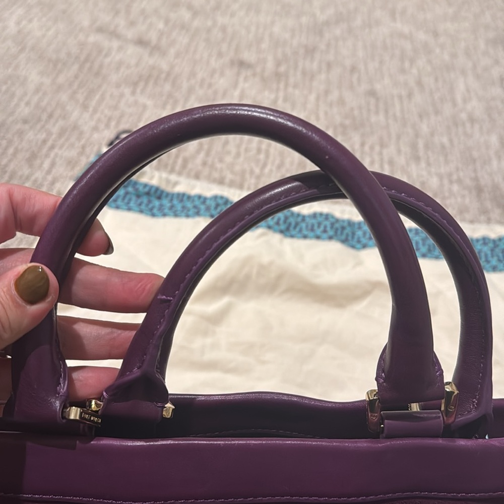 Tory Burch purple suede leather purse crossbody tote bag with gold hardware - Picture 9 of 10